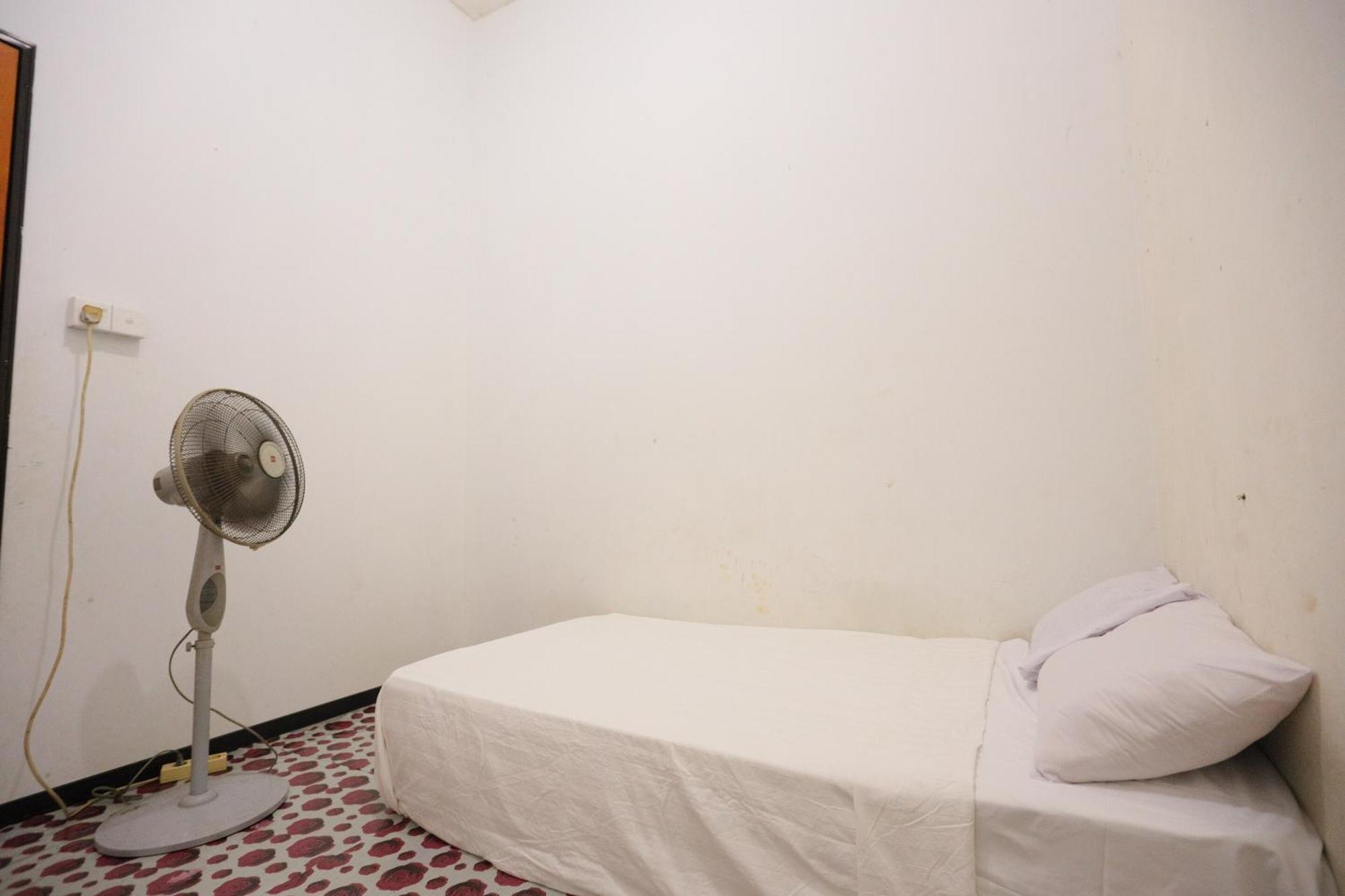 Hotel Spot On 93445 Alfafa Scorpionearnagoya Hill Shopping Mall